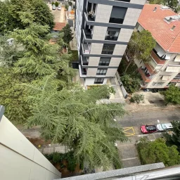 Laci̇vertcadde Suadi̇ye Bağdat Cad. Çok Yakin 5 Yillik 110m² Net