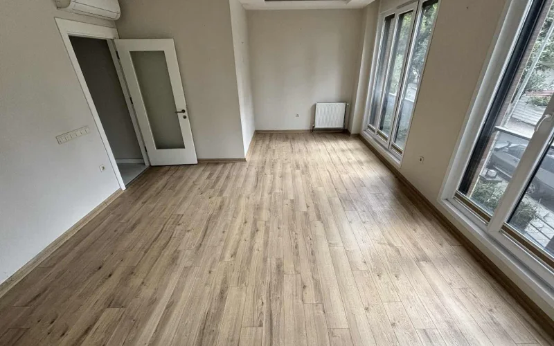 Sağlam'dan Merdivenköyün En Nezih Sokağında 3+1 Satılık Daire