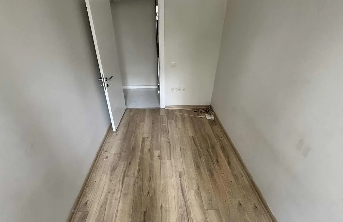 Sağlam'dan Merdivenköyün En Nezih Sokağında 3+1 Satılık Daire