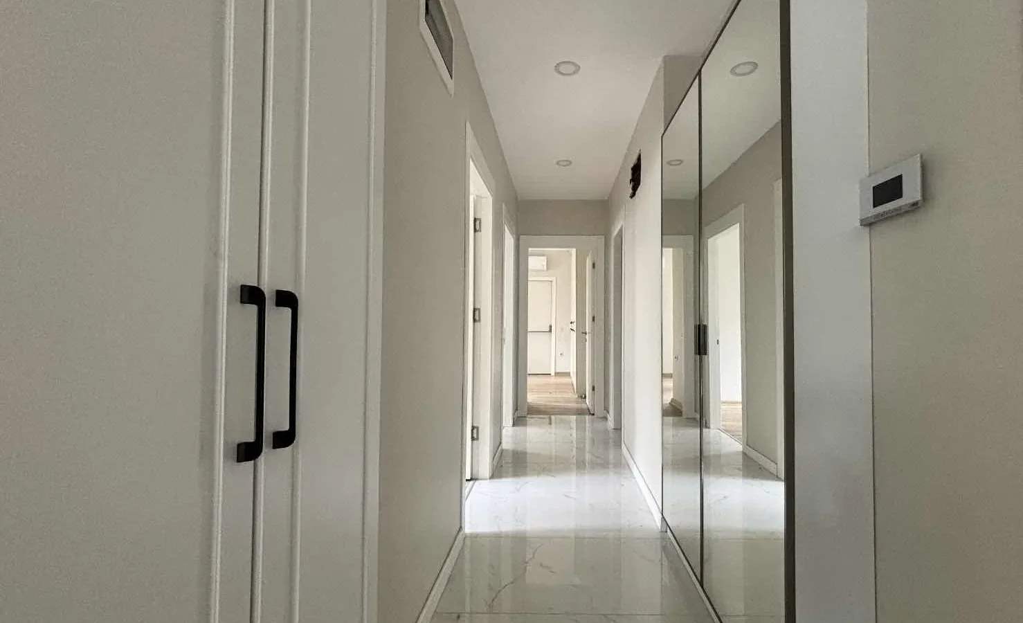 Sağlam'dan Merdivenköyün En Nezih Sokağında 3+1 Satılık Daire