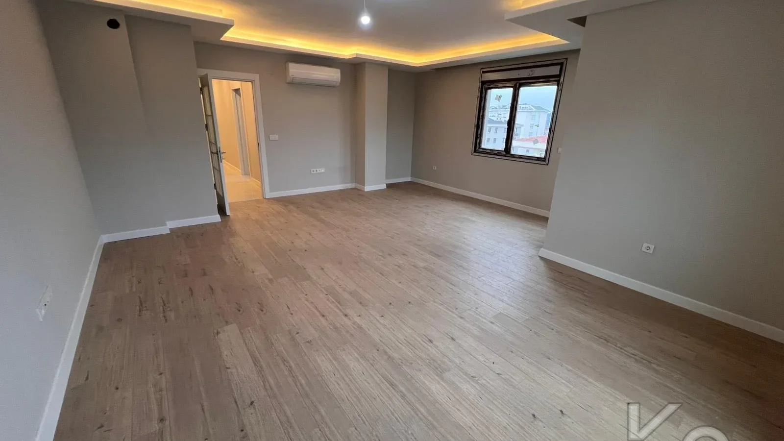 Sağlam'dan Feneryolun'da Oturuma Hazir 3+1 Geni̇ş Satilik Dai̇re!!