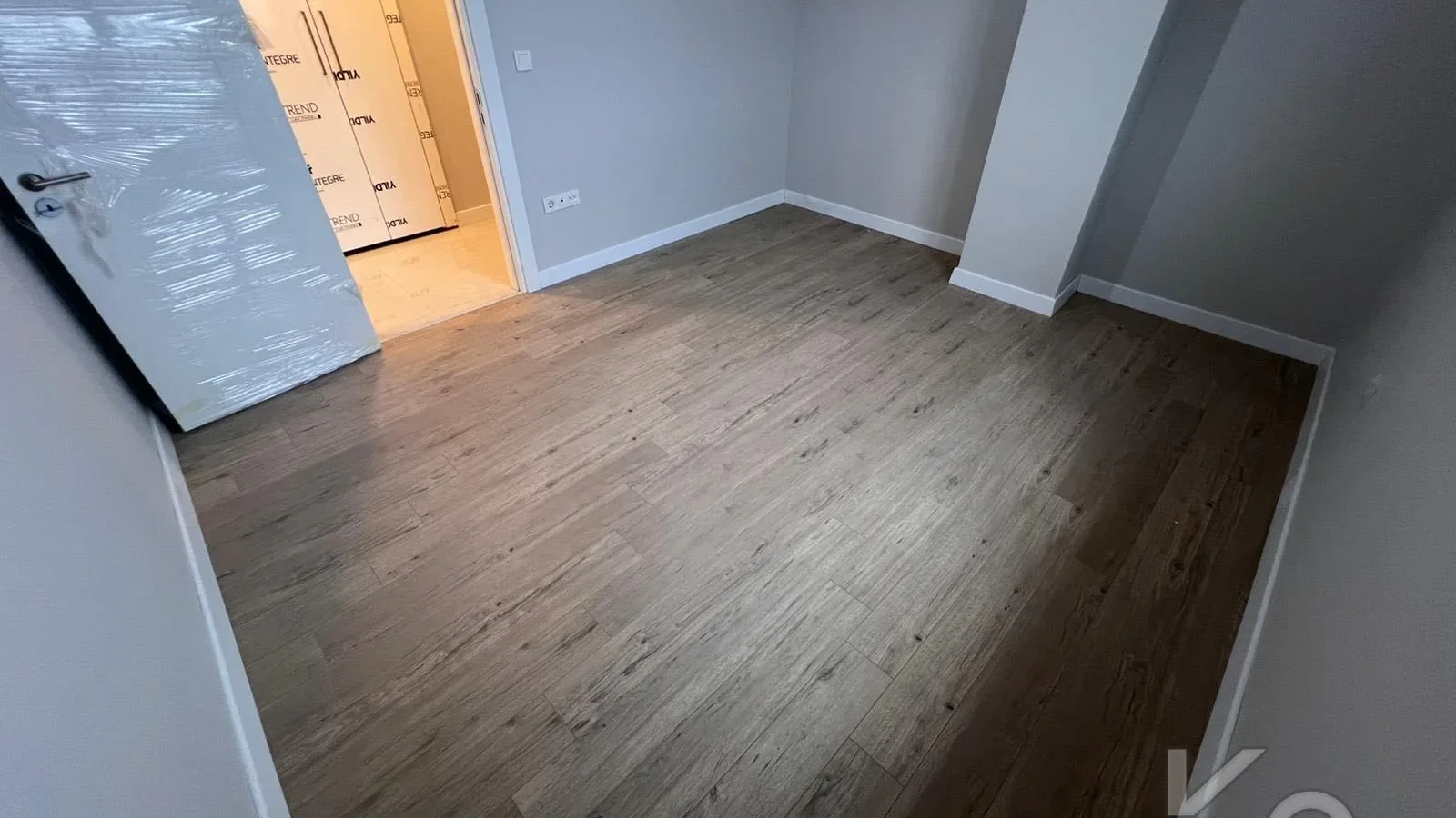 Sağlam'dan Feneryolun'da Oturuma Hazir 3+1 Geni̇ş Satilik Dai̇re!!