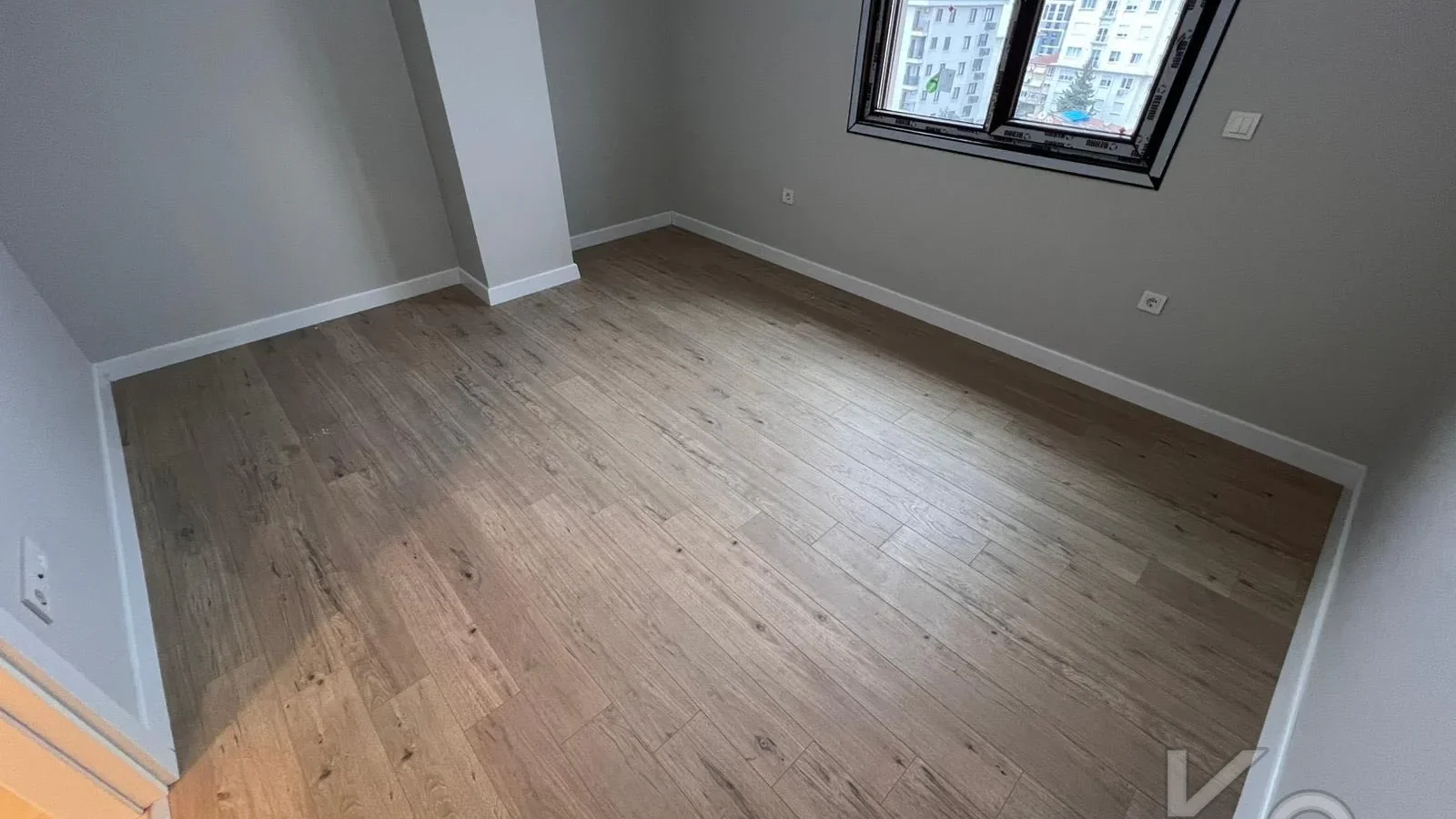 Sağlam'dan Feneryolun'da Oturuma Hazir 3+1 Geni̇ş Satilik Dai̇re!!