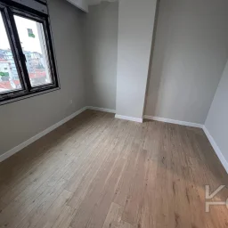 Sağlam'dan Feneryolun'da Oturuma Hazir 3+1 Geni̇ş Satilik Dai̇re!!