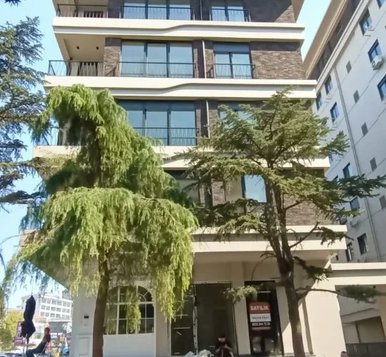 Mutluol Proje'den Kızıltoprak Ta Konuta Ve Ofise Uygun Sıfır