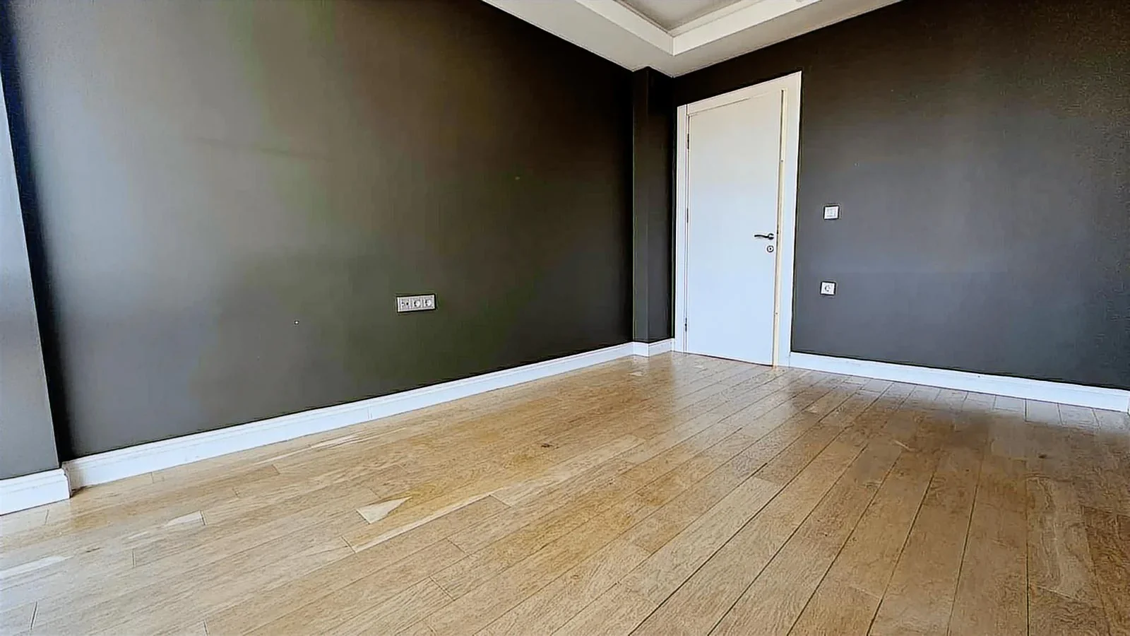 Sağlam'dan Yeni Fikirtepe'de 4+1 190 M2 Loft Satılık Geniş Daire