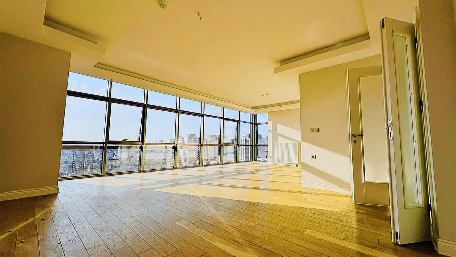 Sağlam'dan Yeni Fikirtepe'de 4+1 190 M2 Loft Satılık Geniş Daire