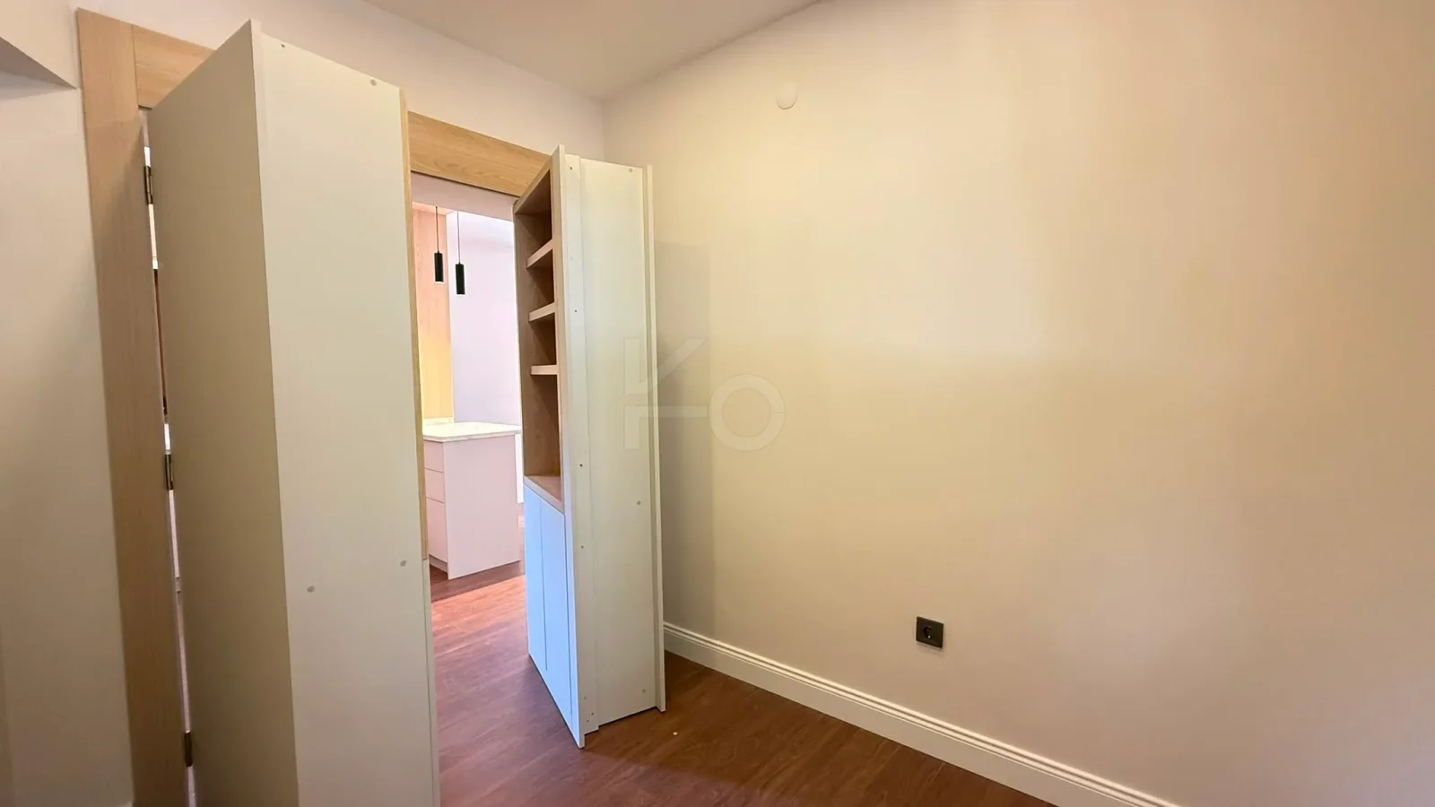 Academy Suadiye Cami Sokak 3+1 Satılık Daire Yüksek Giriş
