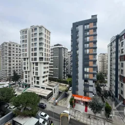 Laci̇vertcadde Suadi̇ye Bağdat Yakini Balkonlu Sifir