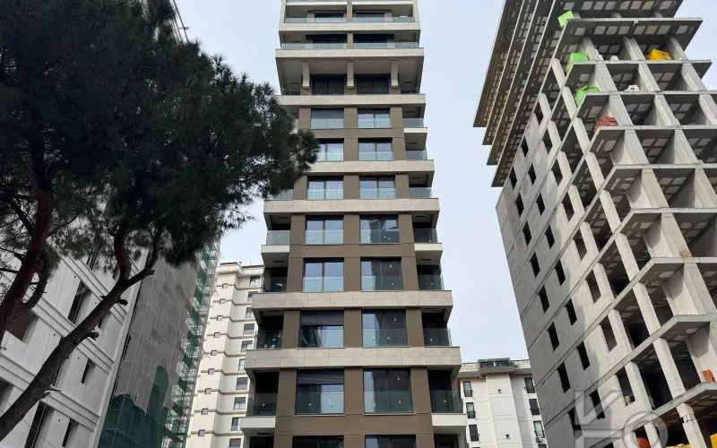 Laci̇vertcadde Suadi̇ye Bağdat Yakini Balkonlu Sifir