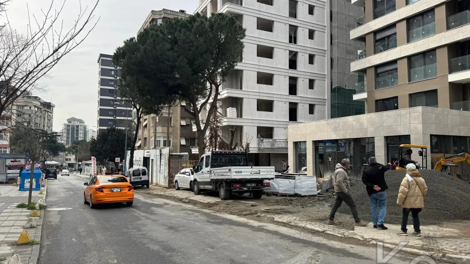 Laci̇vertcadde Suadi̇ye Bağdat Yakini Balkonlu Sifir