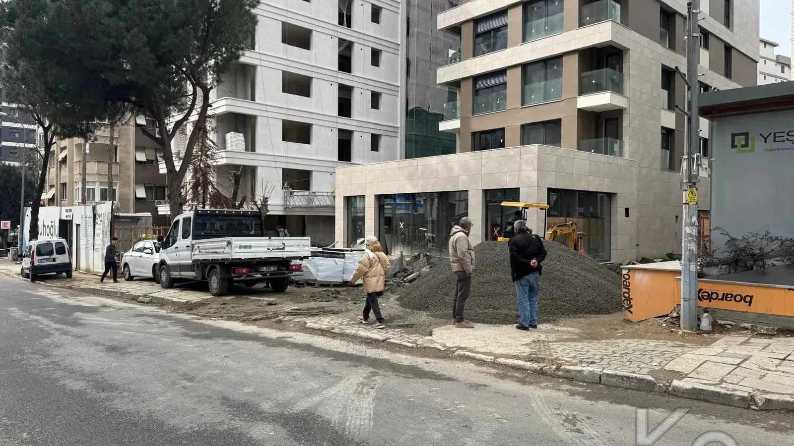 Laci̇vertcadde Suadi̇ye Bağdat Yakini Balkonlu Sifir