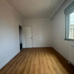 Lacivertcadde Erenköy’de Satılık 3 Cepheli Ebeveynli Balkonlu 110m² Net 3+1