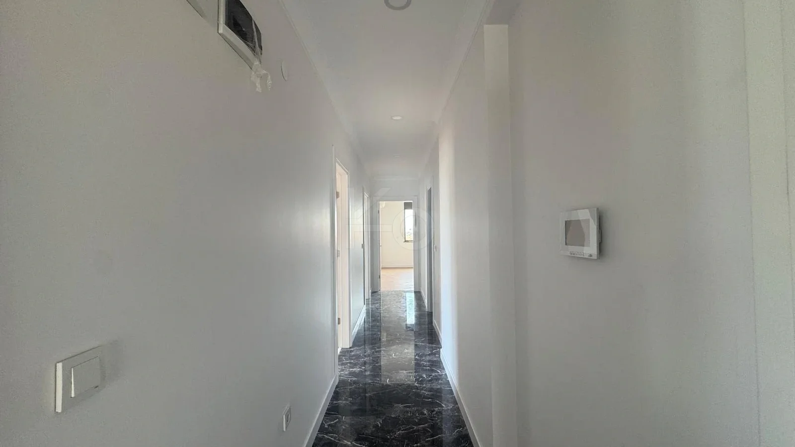 Lacivertcadde Erenköy’de Satılık 3 Cepheli Ebeveynli Balkonlu 110m² Net 3+1
