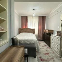 Acıbadem'de E-5'e Yakın 2+1 Satılık Daire
