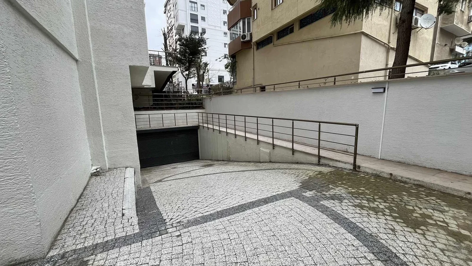 Kozzy Avm Ye Çok Yakın Satılık 2+1 Daire