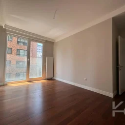 Lacivert Cadde Suadiye 2024 Yapımı Sıfır Ebeveynli Balkonlu 79m² Net 2+1