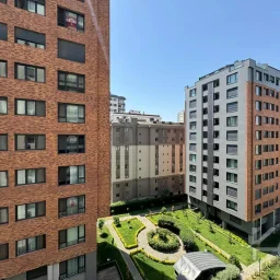 Lacivert Cadde Suadiye 2024 Yapımı Sıfır Ebeveynli Balkonlu 79m² Net 2+1