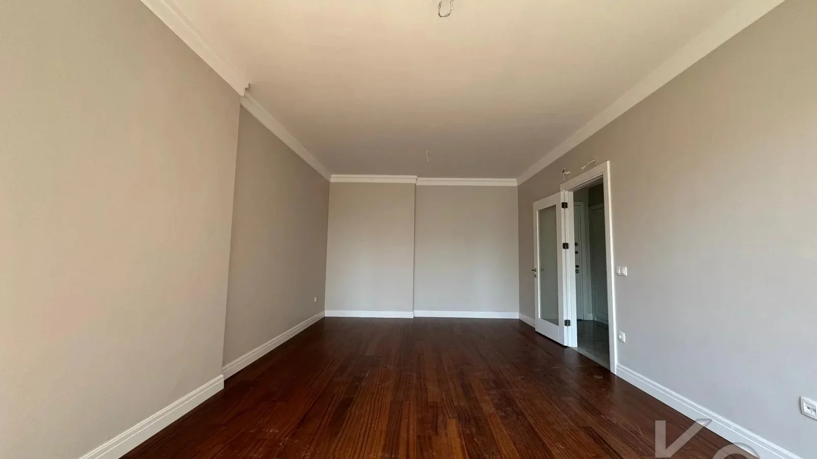 Lacivert Cadde Suadiye 2024 Yapımı Sıfır Ebeveynli Balkonlu 79m² Net 2+1