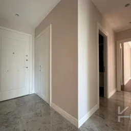 Lacivert Cadde Suadiye 2024 Yapımı Sıfır Ebeveynli Balkonlu 79m² Net 2+1