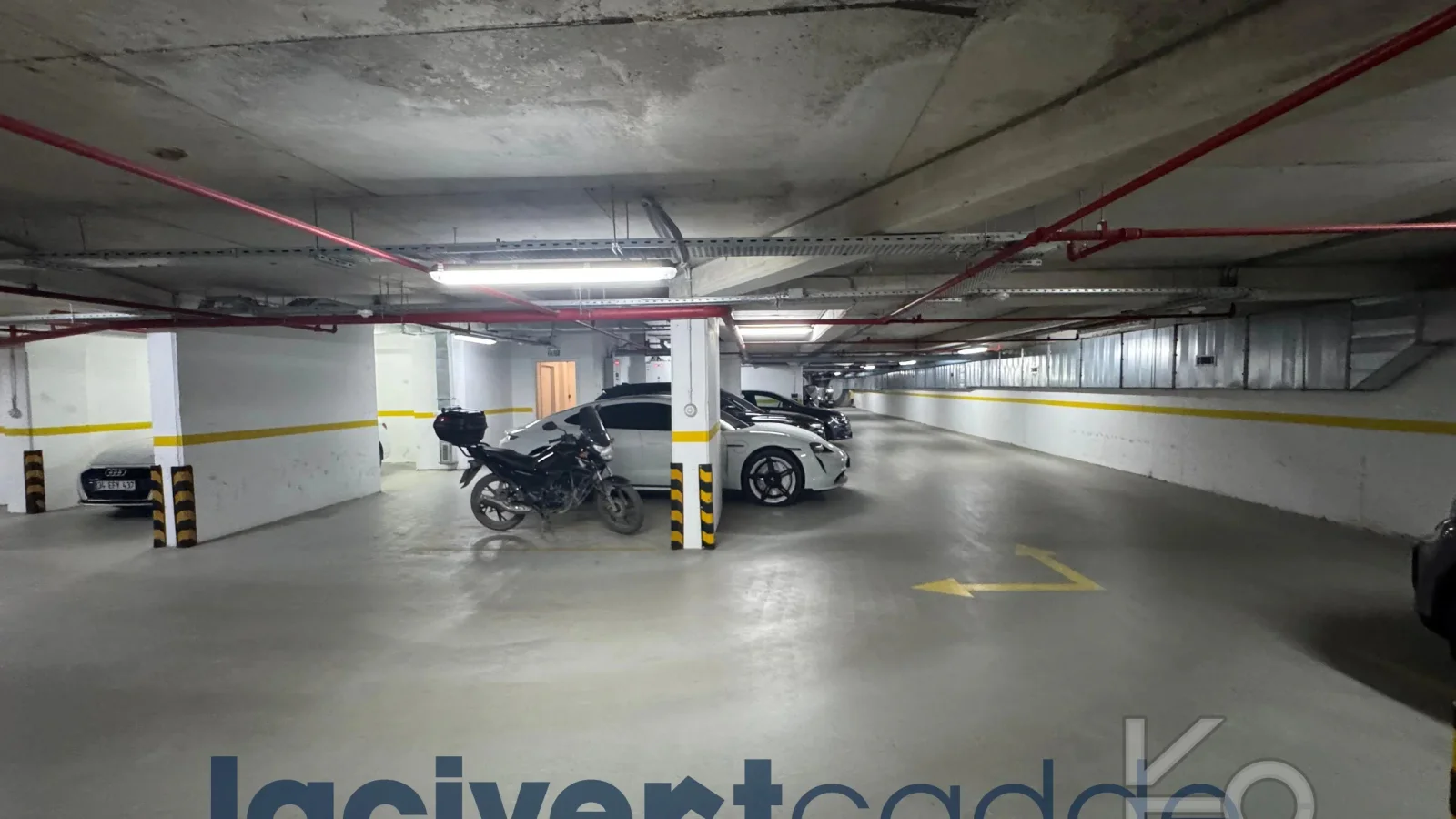 Göztepe Parkına Yakın 160m² Net Geniş Balkonlu 4+1 Site Özellikli