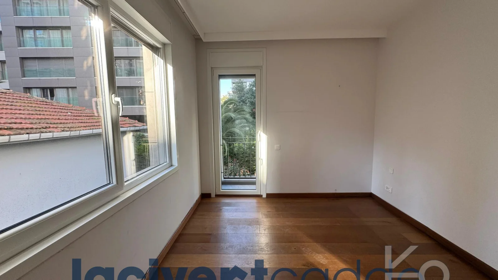 Göztepe Parkına Yakın 160m² Net Geniş Balkonlu 4+1 Site Özellikli