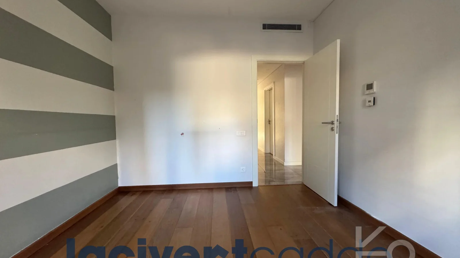 Göztepe Parkına Yakın 160m² Net Geniş Balkonlu 4+1 Site Özellikli