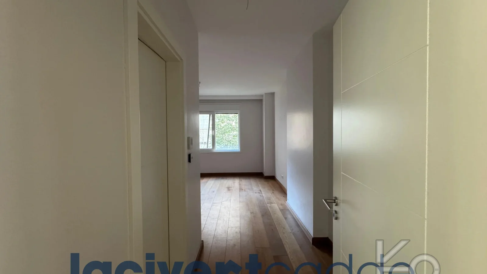 Göztepe Parkına Yakın 160m² Net Geniş Balkonlu 4+1 Site Özellikli