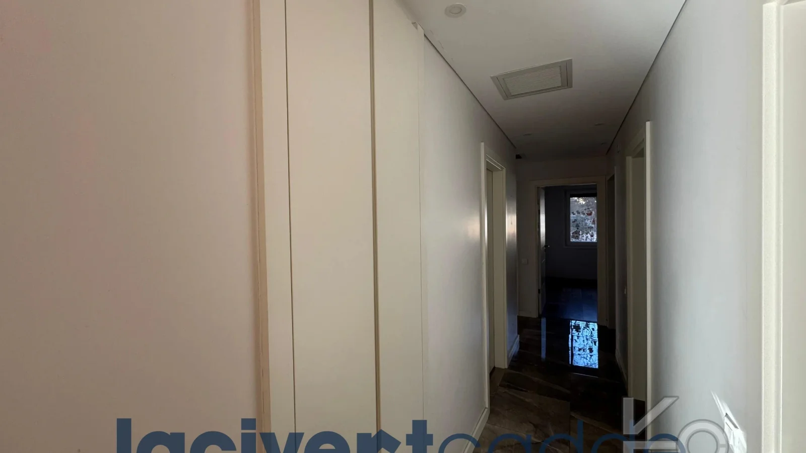 Göztepe Parkına Yakın 160m² Net Geniş Balkonlu 4+1 Site Özellikli