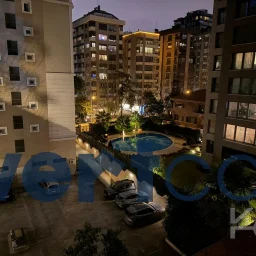 Göztepe Parkına Yakın 160m² Net Geniş Balkonlu 4+1 Site Özellikli