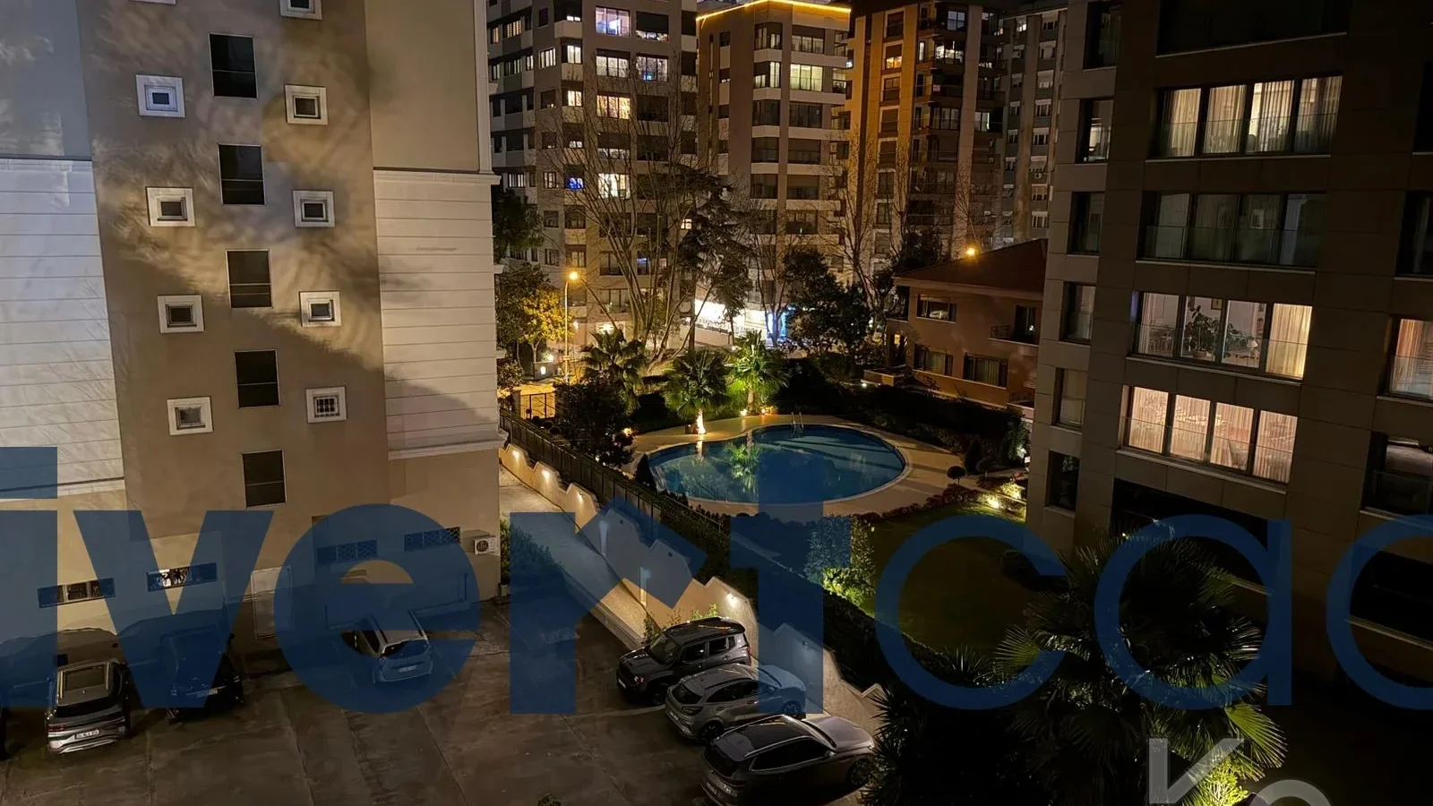 Göztepe Parkına Yakın 160m² Net Geniş Balkonlu 4+1 Site Özellikli