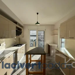 Göztepe Parkına Yakın 160m² Net Geniş Balkonlu 4+1 Site Özellikli