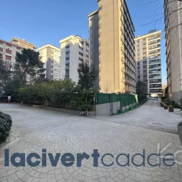 Göztepe Parkına Yakın 160m² Net Geniş Balkonlu 4+1 Site Özellikli
