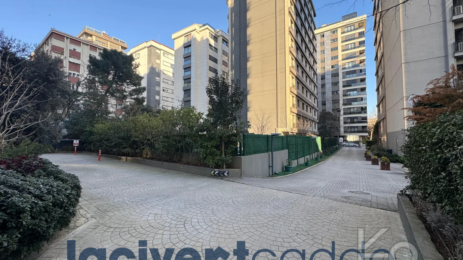 Göztepe Parkına Yakın 160m² Net Geniş Balkonlu 4+1 Site Özellikli