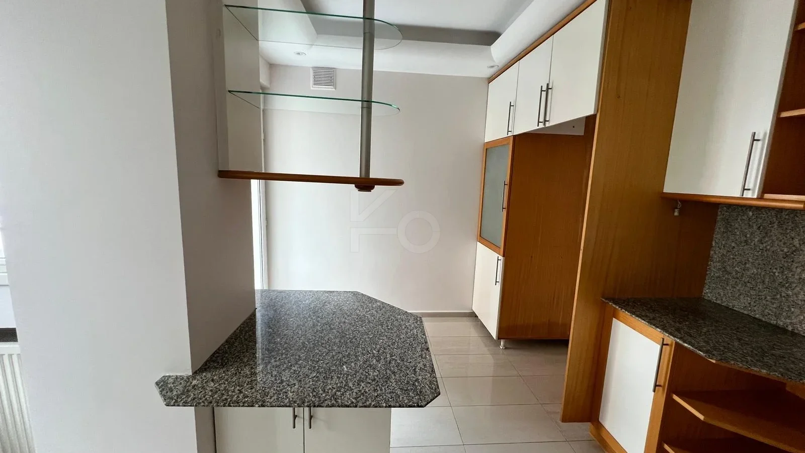 Ataşehir Yenişehir'de 3+1 / 130 M2 Net Satılık Daire
