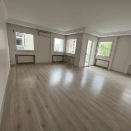 Ataşehir Yenişehir'de 3+1 / 130 M2 Net Satılık Daire