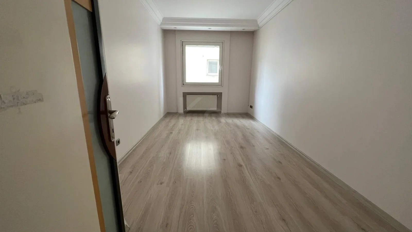 Ataşehir Yenişehir'de 3+1 / 130 M2 Net Satılık Daire