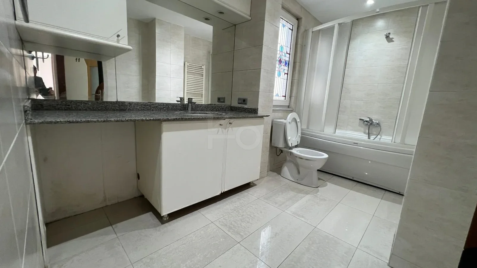 Ataşehir Yenişehir'de 3+1 / 130 M2 Net Satılık Daire