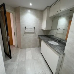 Ataşehir Yenişehir'de 3+1 / 130 M2 Net Satılık Daire