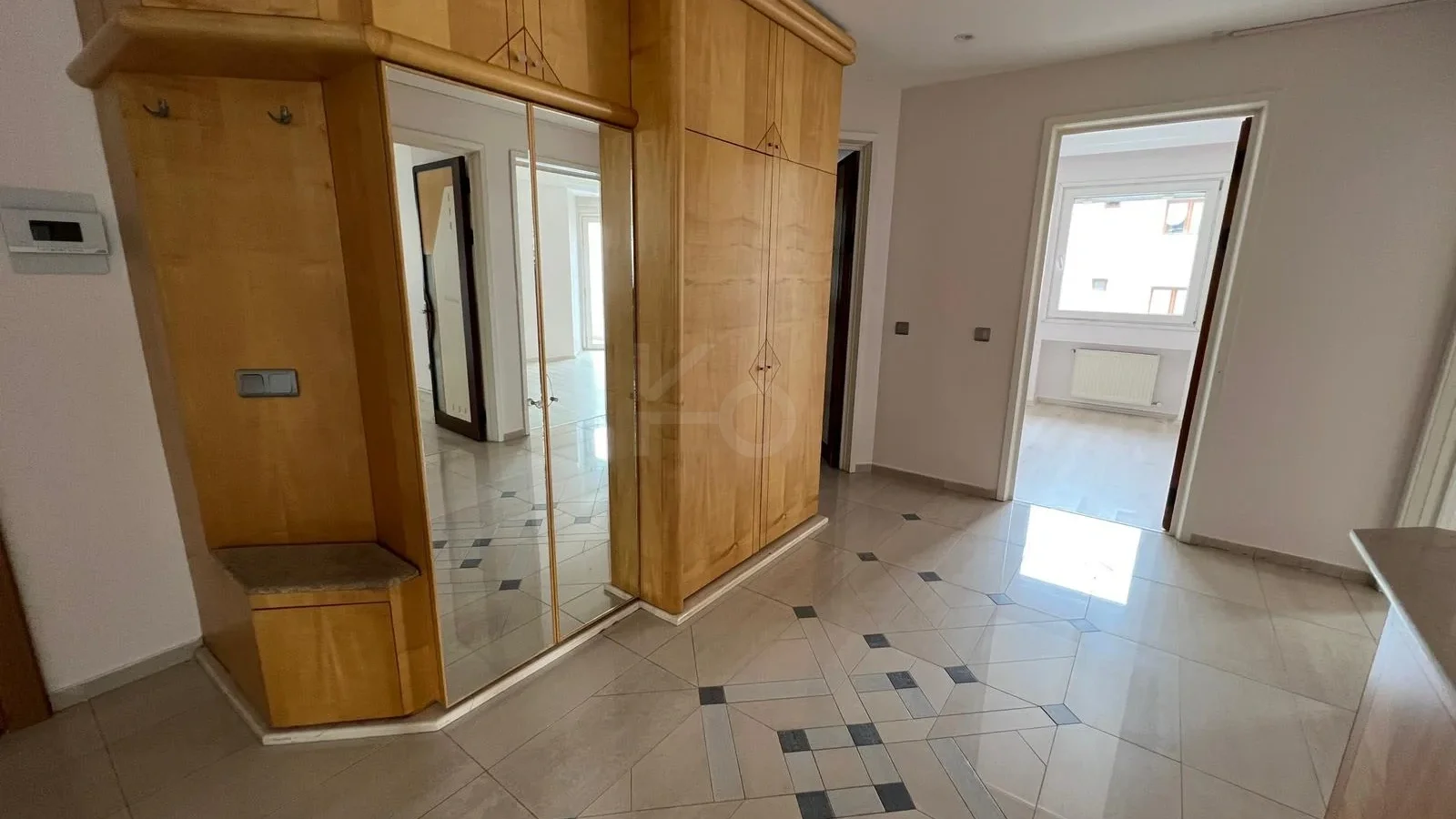 Ataşehir Yenişehir'de 3+1 / 130 M2 Net Satılık Daire