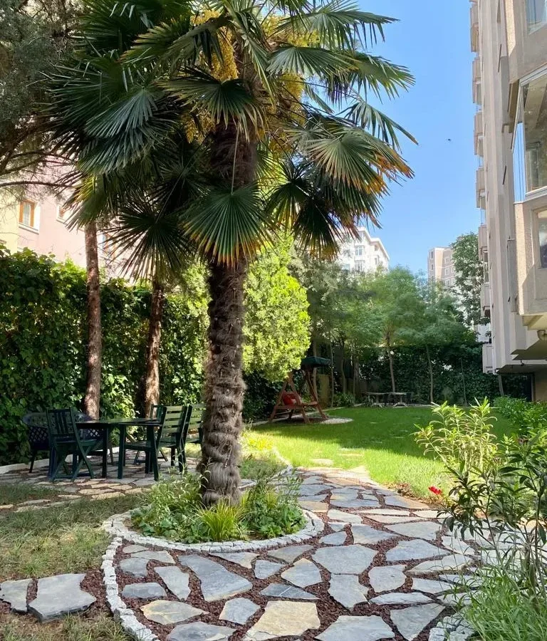 Ataşehir Yenişehir'de 3+1 / 130 M2 Net Satılık Daire