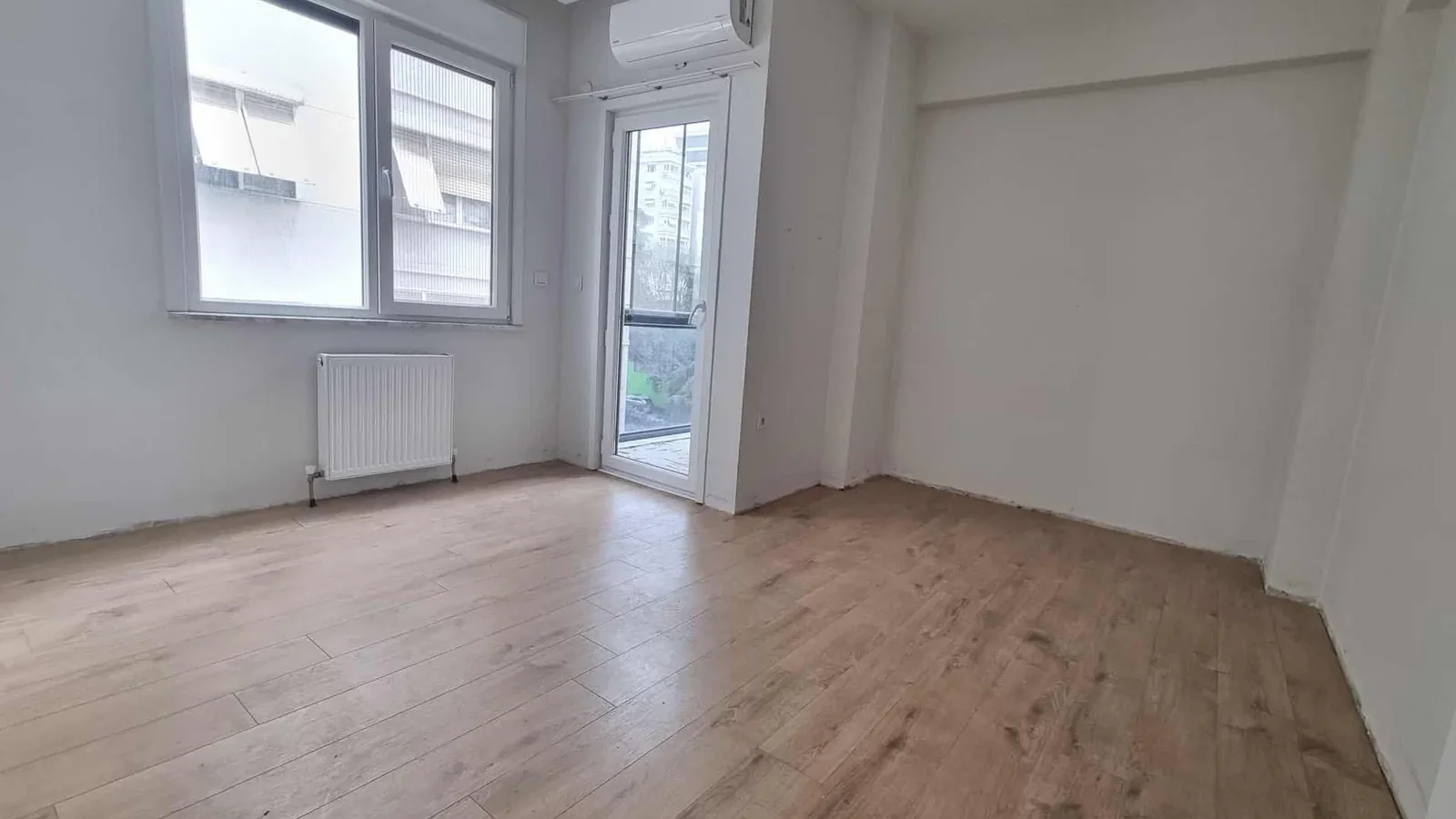 Sağlam'dan Geniş Salonlu Geniş Mutfaklı 125m2 Net Satılık Daire