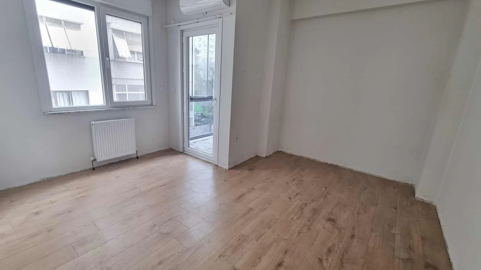Sağlam'dan Geniş Salonlu Geniş Mutfaklı 125m2 Net Satılık Daire