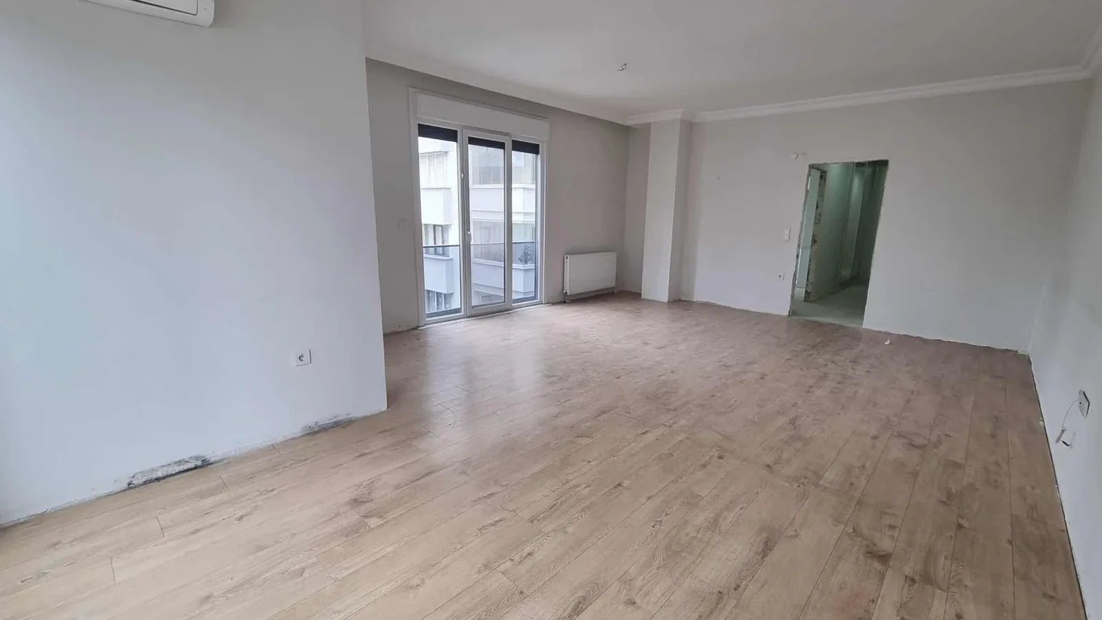 Sağlam'dan Geniş Salonlu Geniş Mutfaklı 125m2 Net Satılık Daire