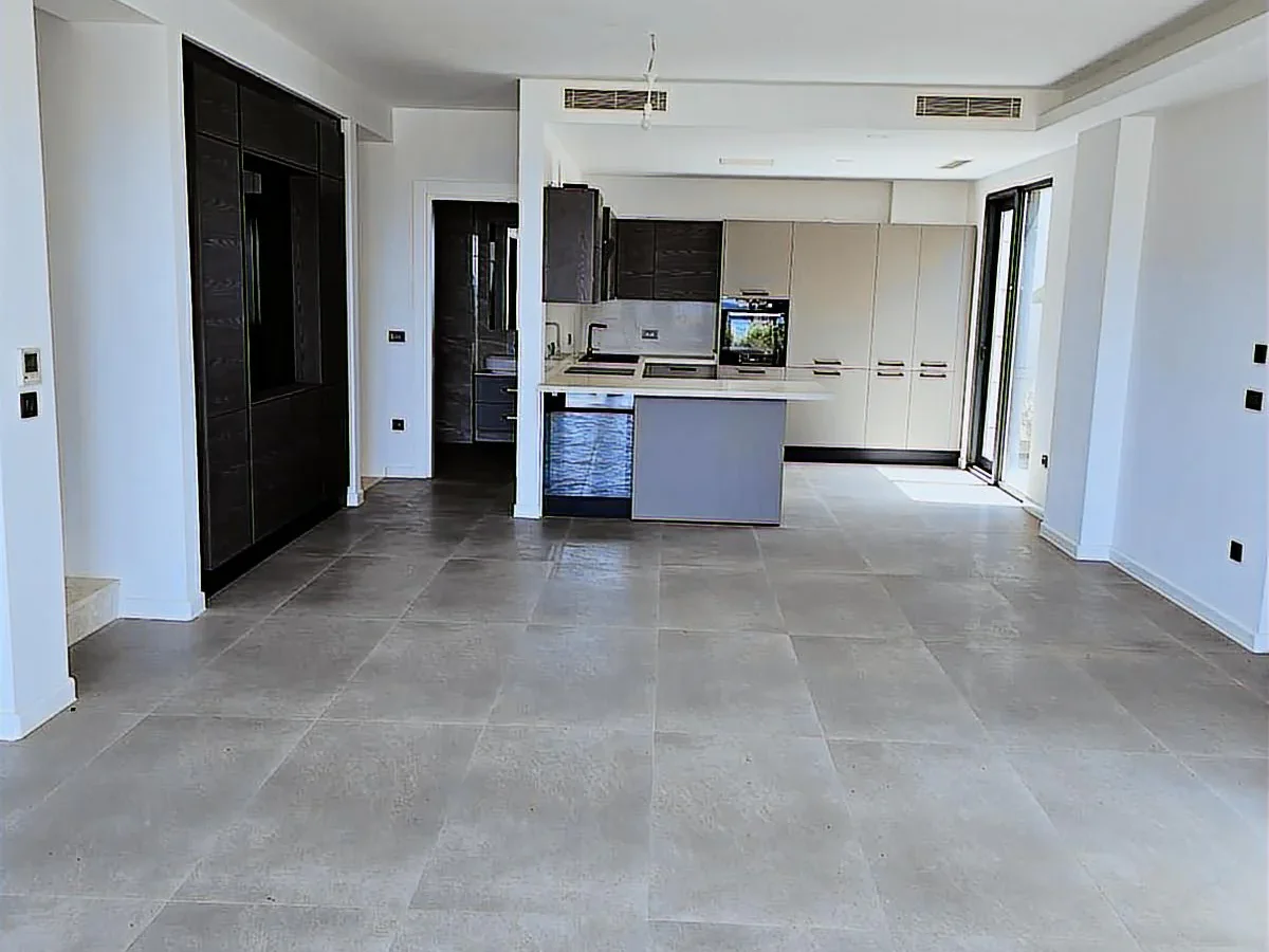 Gümüşlük'te Satılık Net 250 M2 3+1 Denize Sıfır Villa