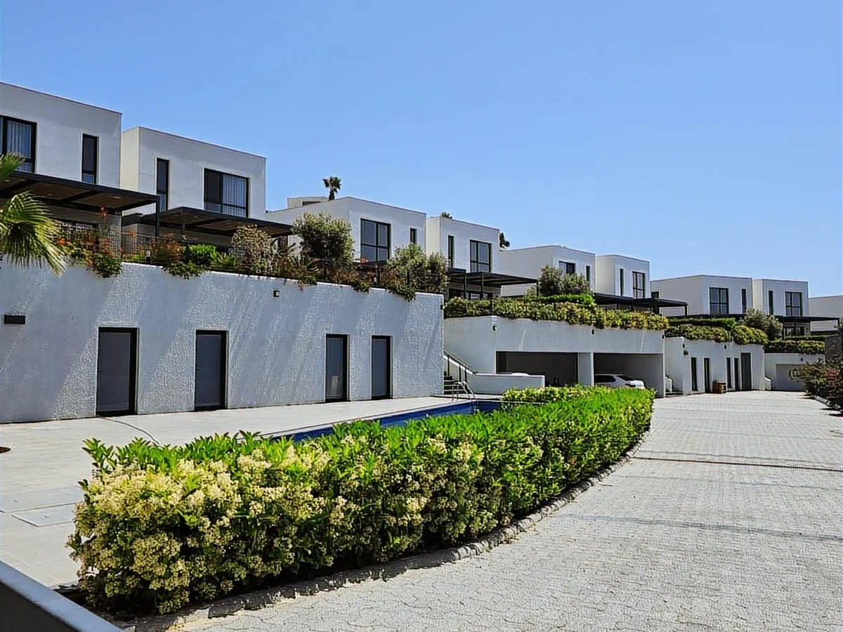 Gümüşlük'te Satılık Net 250 M2 3+1 Denize Sıfır Villa