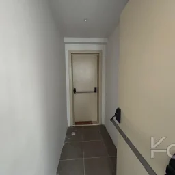 Laci̇vert Cadde Göztepede Bağdat Caddesi̇ne Yakın 2 Bloklu Yeni̇ Bi̇na 4+1 115m²