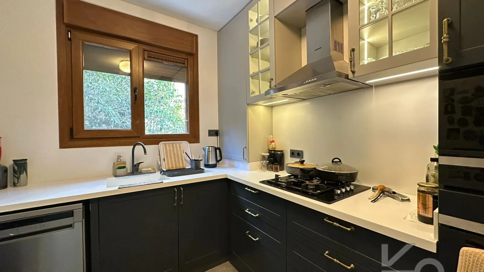 Lacivert Cadde Göztepe Parkı'na 2. Bina 135m² Net