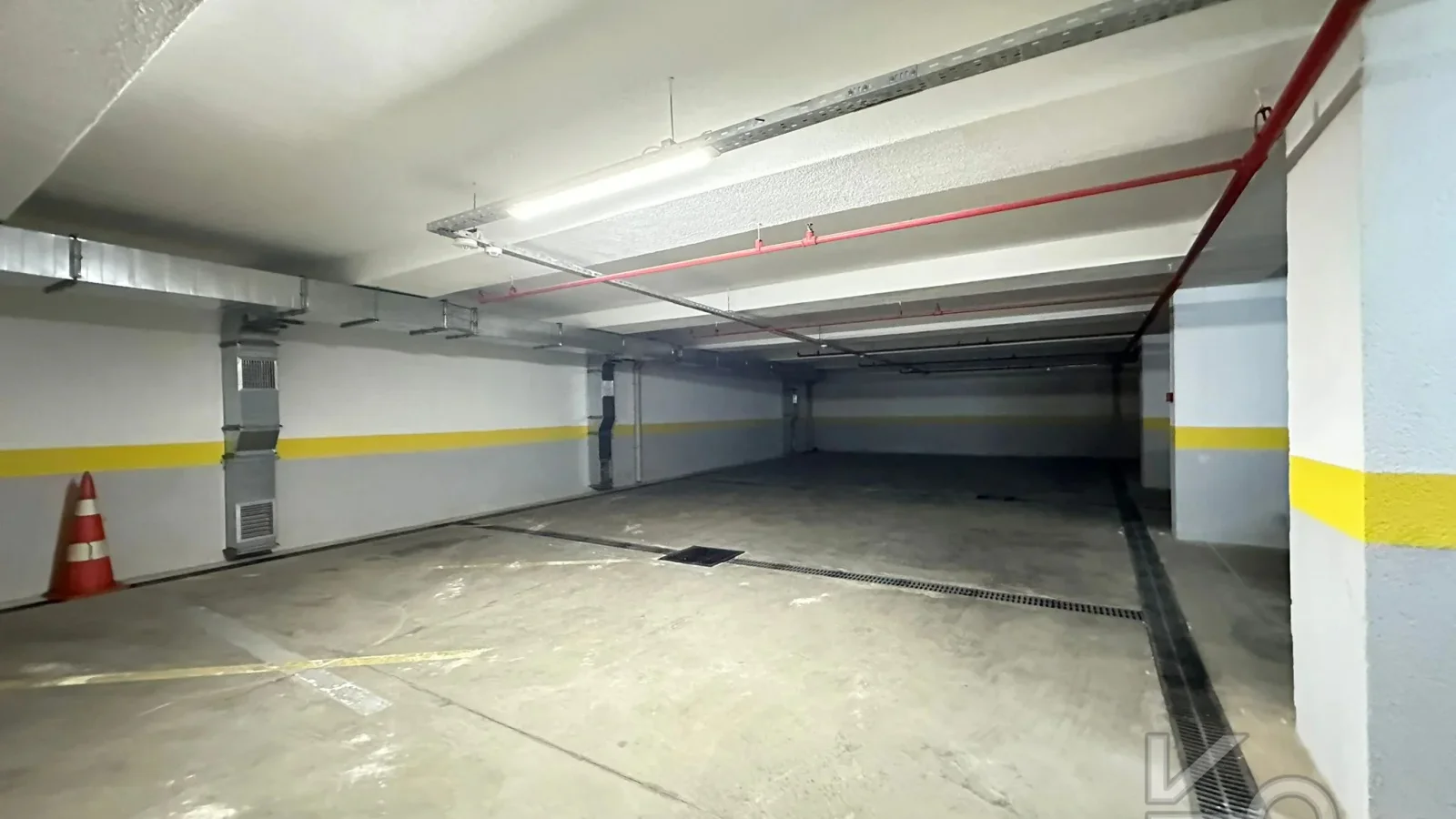 Lacivert Cadde Göztepe Parkı'na 2. Bina 135m² Net
