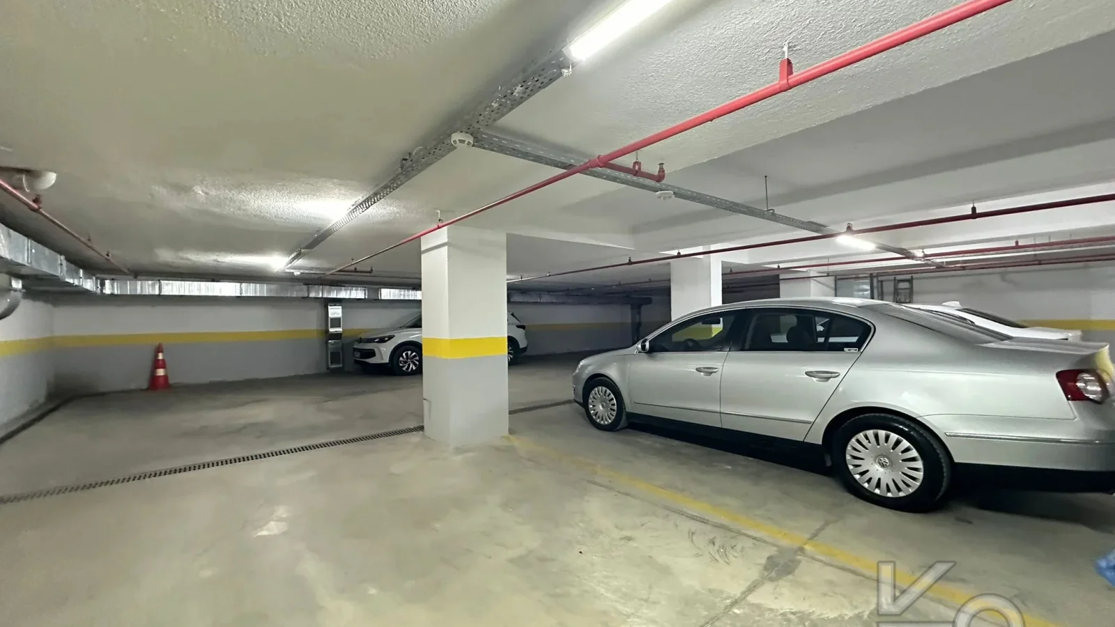 Lacivert Cadde Göztepe Parkı'na 2. Bina 135m² Net
